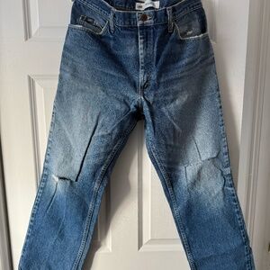 VINTAGE LEE Jeans w/ Cuts in Knees